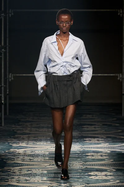 Look 37